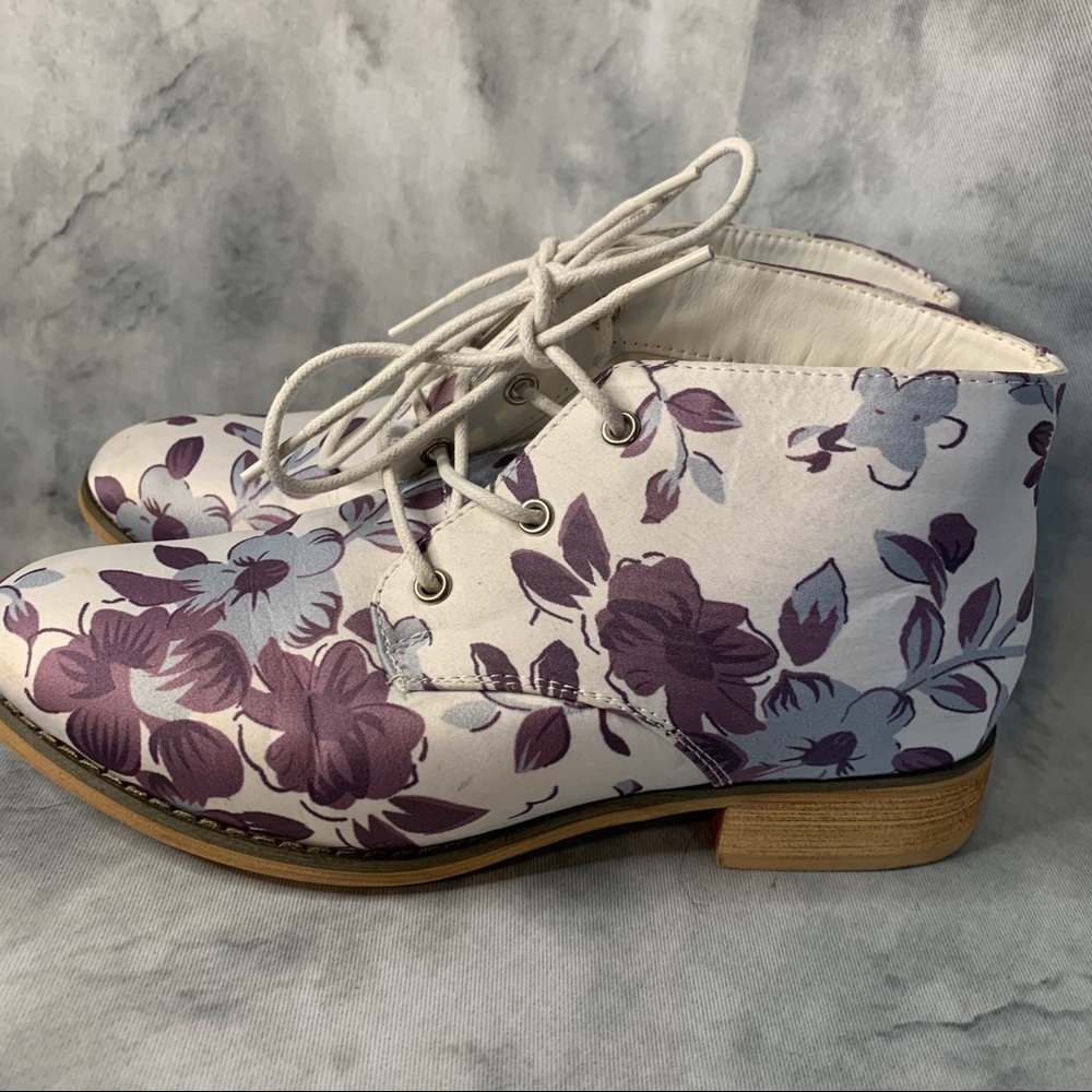 Floral Booties - Picture 2 of 8